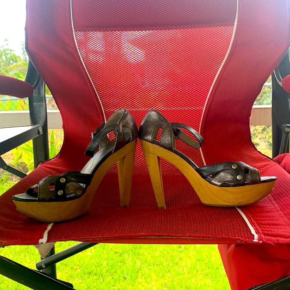 Calvin Klein Jeans wooden high heels with front lift in pewter - Picture 2 of 5